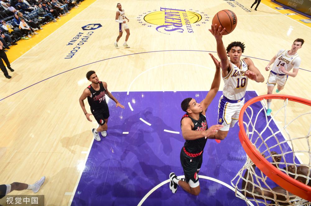 上的支持 上的支持